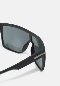 Pier One Prix Dégriffé UNISEX – Lunettes De Soleil Monoverre 7 Pier One Prix Dégriffé UNISEX – Lunettes De Soleil Monoverre -Pier One 029b4112d63a4185ad26bd2ce73834ca