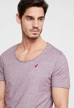 Pier One T-shirt Imprimé Produit De Première Qualité T-shirts Encolure Large Ronde Homme -Pier One 02cf145ee9eb4e508360a6ef959dc8b4