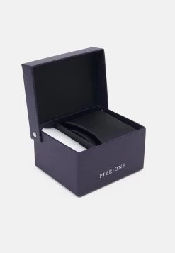 Soldes En Ligne Pier One SET – Mouchoir De Poche Pochettes De Costume Couleur Unie Homme -Pier One 06b4e30b02054d97ab41b98aa24c50fc