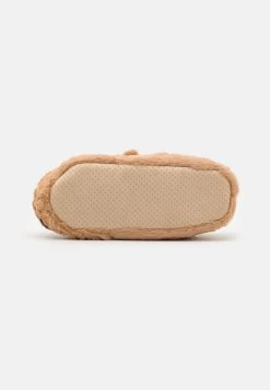 Pier One Chaussons Marchandise De Première Qualité Rond Homme 10 Pier One Chaussons Marchandise De Première Qualité Rond Homme -Pier One 076583b7e5c1463c9627e13b067a396f