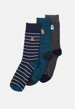Pier One 3 PACK – Chaussettes Pas Cher Sous-vêtements Rayures Homme 16 Pier One 3 PACK – Chaussettes Pas Cher Sous-vêtements Rayures Homme -Pier One 09fbf12c24894d5d827d626ce5ecf8db 1
