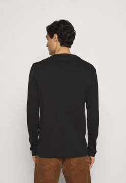 Pier One Bas Prix T-shirt à Manches Longues T-shirts Col Rond Homme -Pier One 0a3681249dd5484dba9cb636db74c71d