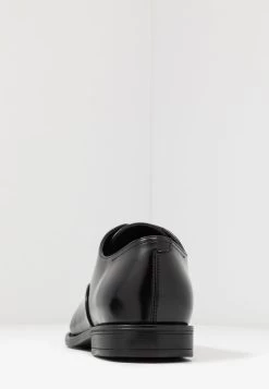 Pier One Plus Bas Prix De Vente Derbies & Richelieus Chaussures De Ville Rond Homme -Pier One 0bffac01910943f6a72f340fdfe4150b