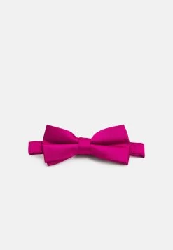 En Remise Pier One Noeud Papillon Cravates Et Accessoires De Costume Couleur Unie Homme -Pier One 0c5d2ae7e1ba4887abea33e0b970cb6b