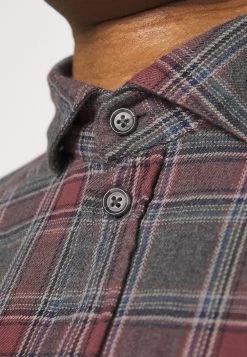 Produit De Première Qualité Pier One Chemise Chemises Col Kent Homme -Pier One 111de96e94e44a7fbfa0e63e55a31fdf