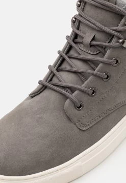 Pier One Baskets Montantes Prix Imbattable Sneakers Rond Homme -Pier One 12ec7de901a64d868d468e1fbbbddb2a