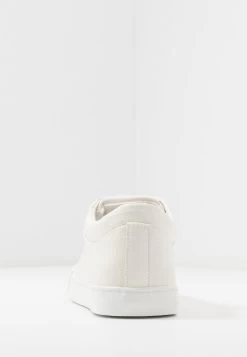 Pier One Baskets Basses Qualité Absolue Sneakers Rond Homme 12 Pier One Baskets Basses Qualité Absolue Sneakers Rond Homme -Pier One 133498c73d0347128dd9bbfde2ef83bc