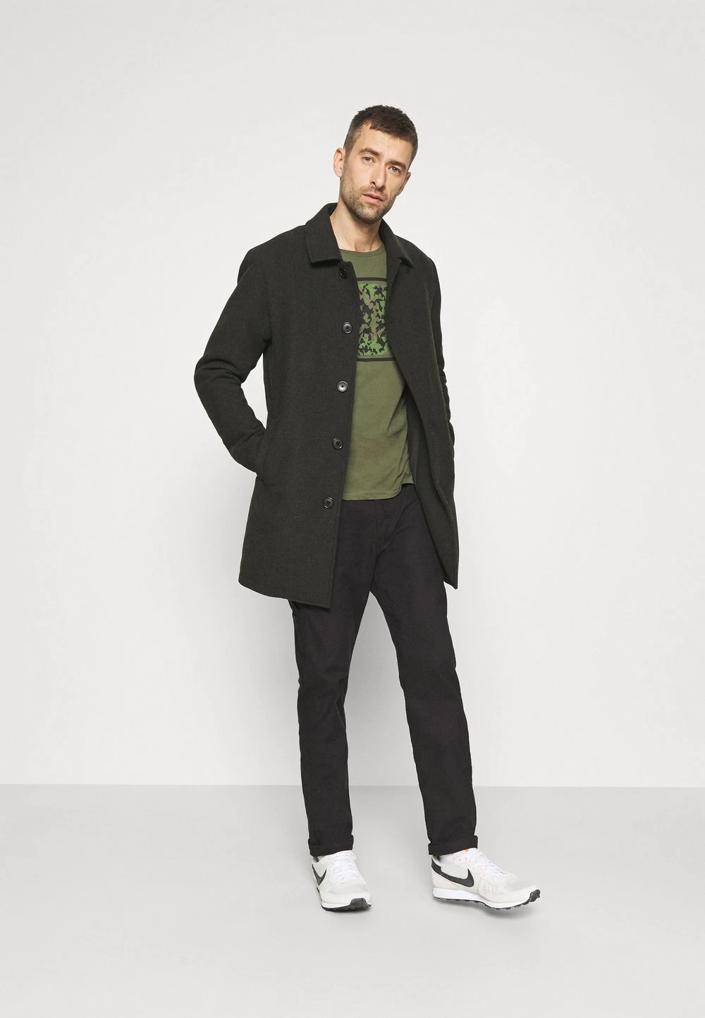 Pier One T-shirt à Manches Longues Prix Imbattable T-shirts Col Rond Homme 2 Pier One T-shirt à Manches Longues Prix Imbattable T-shirts Col Rond Homme – Image 2