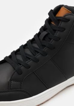 Prix Distinctifs Pier One Baskets Montantes Baskets & Sneakers Rond Homme -Pier One 1ad8ad20524b41a186dcee23fb580dda