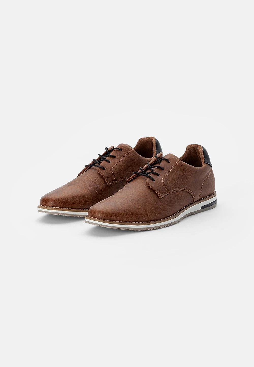 Prix Sympa Pier One Chaussures à Lacets Derbies, Richelieus & Chaussures Bateau Rond Homme 2 Prix Sympa Pier One Chaussures à Lacets Derbies, Richelieus & Chaussures Bateau Rond Homme – Image 2