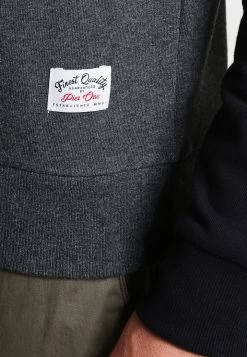 Pier One Prix Imbattable Sweatshirt Pulls Et Gilets Col Rond Homme -Pier One 279c830f050b4b328def661eb674aeb5