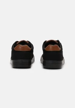 Pier One UNISEX – Baskets Basses Prix Bradés Sneakers Rond -Pier One 28f3fd85fdab49e98e5eff65cd0d64bb