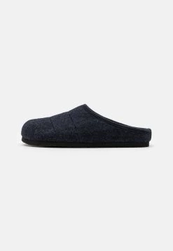 Pier One UNISEX – Chaussons Soldes Rond Homme -Pier One 296858359be944a98d9d6b44e2b4dba7 1