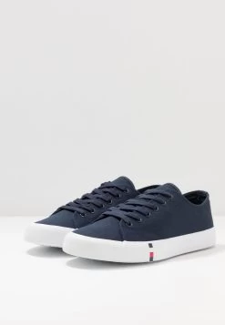Prix Dégriffé Pier One UNISEX – Baskets Basses Baskets & Sneakers Rond 11 Prix Dégriffé Pier One UNISEX – Baskets Basses Baskets & Sneakers Rond -Pier One 2ede1e5efce7440db7e1f8ece3d9612b