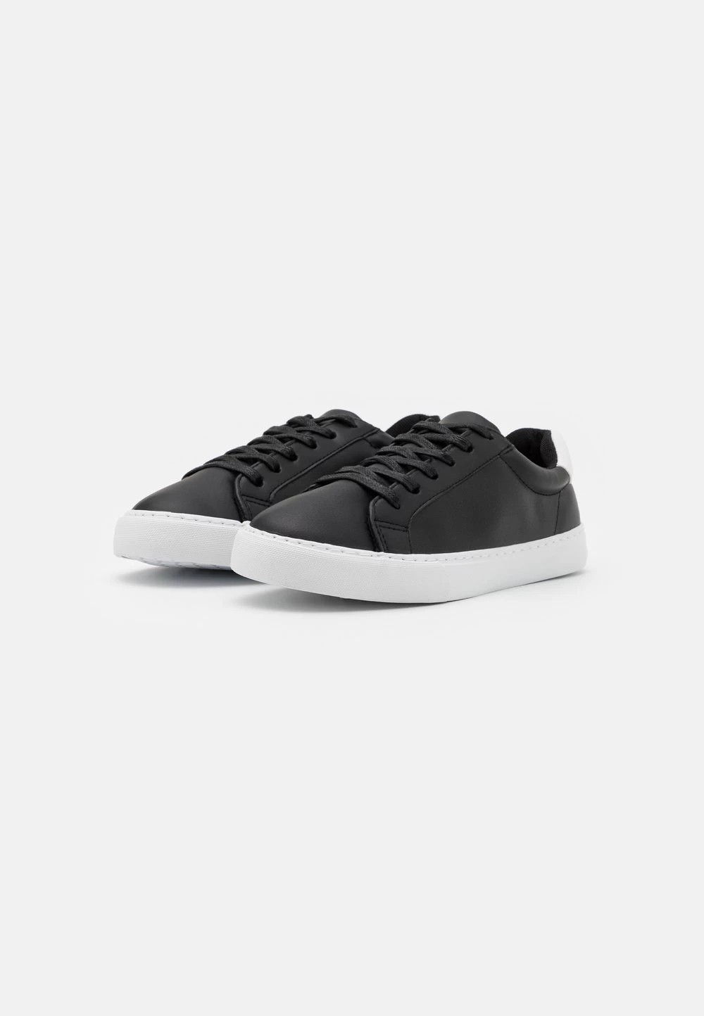 Vendre-Réclame Pier One UNISEX – Baskets Basses Sneakers Rond 2 Vendre-Réclame Pier One UNISEX – Baskets Basses Sneakers Rond – Image 2