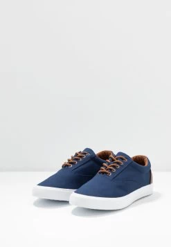 Pier One Vendre-Réclame Baskets Basses Baskets & Sneakers Rond Homme -Pier One 3562acd875c1487290c93f900998baac