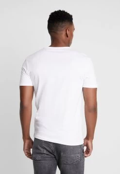 Bas Prix Pier One 3 PACK – T-shirt Basique T-shirts Col Rond Homme -Pier One 390617d256dd4fe89b3c53ee69ac72d4