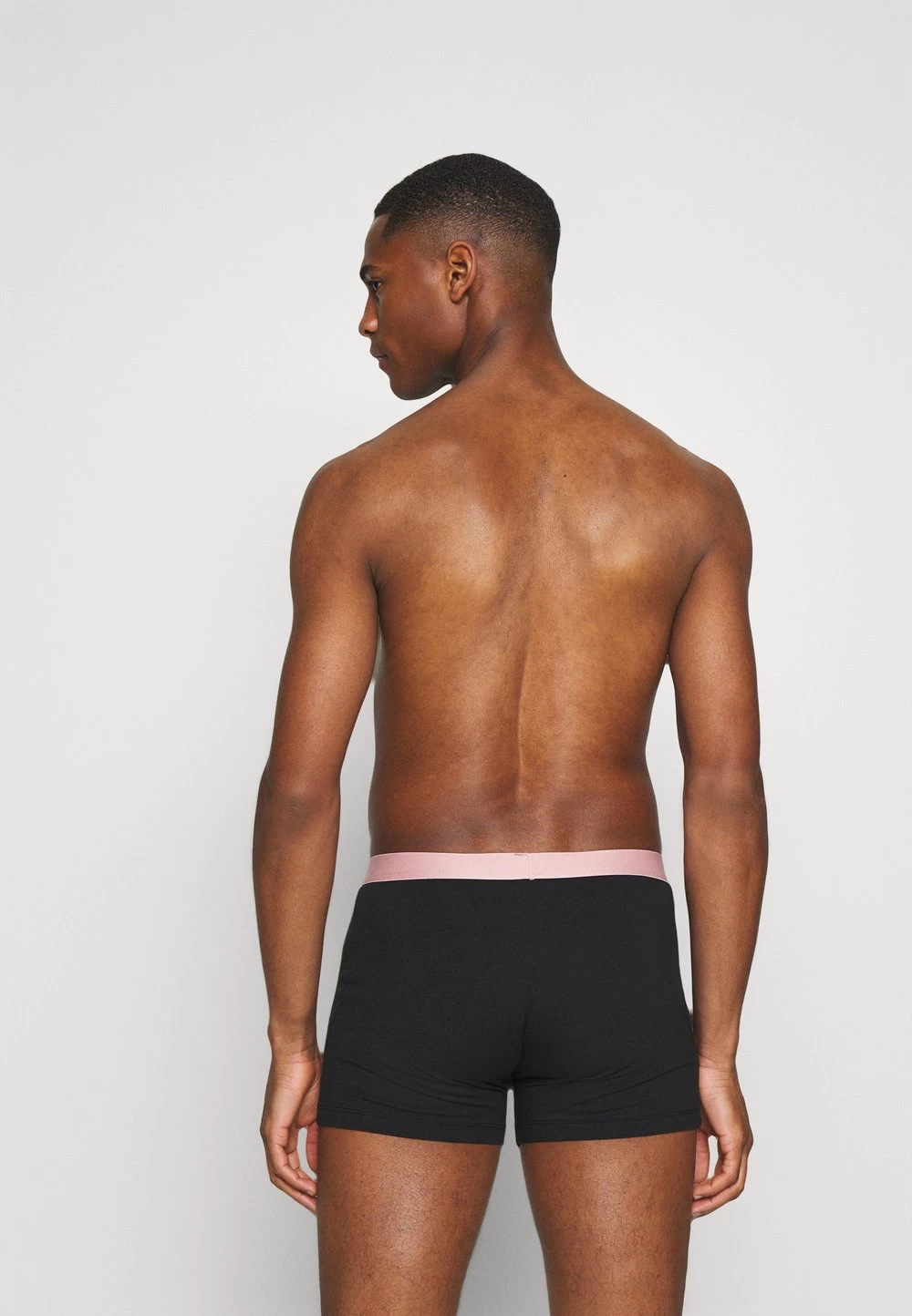 Pier One 5 PACK – Shorty Prix Sacrifiés Sous-vêtements Normale Homme 2 Pier One 5 PACK – Shorty Prix Sacrifiés Sous-vêtements Normale Homme – Image 2