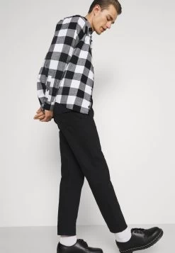 Pier One T-shirt Imprimé Assurance De L’Authenticité T-shirts Col Rond Homme 13 Pier One T-shirt Imprimé Assurance De L’Authenticité T-shirts Col Rond Homme -Pier One 3c2bbb5926d9489e8da238c56a6fccad