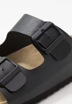 Prix Accessible Pier One UNISEX – Chaussons Ouvert Homme 15 Prix Accessible Pier One UNISEX – Chaussons Ouvert Homme -Pier One 3f2327f85b094d95be145d6934e2985c