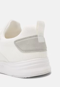 Pier One Baskets Basses Haute Qualité Sneakers Rond Homme -Pier One 41c9bdd397874b4f8bfd234d0ea19f53