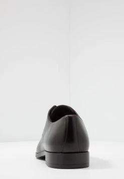 Un Tarif Préférentiel Pier One Derbies & Richelieus Derbies Et Richelieus Carré Homme -Pier One 442be11ec34840eb8fc0fb42ed4b23a3