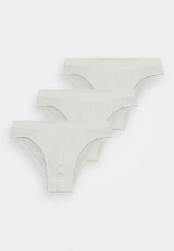 Pier One Rabais 3 PACK – Slip Sous-vêtements Normale Homme 10 Pier One Rabais 3 PACK – Slip Sous-vêtements Normale Homme -Pier One 44995ad665af41ae80f18c7ef0b3996b 1