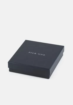 Prix Abordable Pier One SET – Montre Montres Et Bijoux Boucle Ardillon Homme -Pier One 49e571bb42624794961094ae24c418da