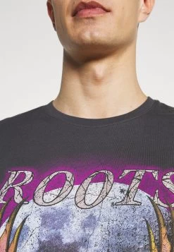 Prix Favorable Pier One T-shirt Imprimé T-shirts Col Rond Homme -Pier One 4a8518e9b76a451d98719fc7af95f294