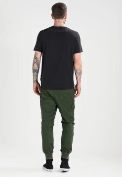 Prix Dynamité Pier One Pantalon Cargo Pantalons Haute Homme -Pier One 4eaeb49137e742b6aaabba65e80c29c8