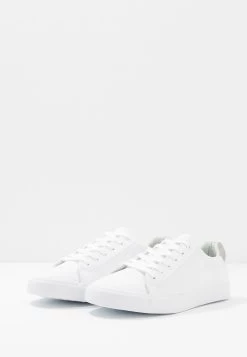 Pier One Prix Ourlé UNISEX – Baskets Basses Baskets & Sneakers Rond -Pier One 52fa9d5849514d6ebd424ca53ee5e018