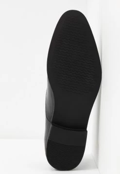 Pier One Derbies & Richelieus Se Vend Bas Prix Chaussures De Ville Rond Homme -Pier One 5317eb82f7a24a2987c583daeb9ef308