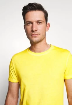 Qualité Fiable Pier One 3 PACK – T-shirt Basique T-shirts Col Rond Homme -Pier One 55fa2367b2d349f2ad7c96d7163a801b