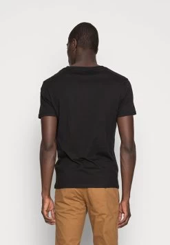 Pier One Qualité Garantie 5 PACK – T-shirt Basique T-shirts Col En V Homme 10 Pier One Qualité Garantie 5 PACK – T-shirt Basique T-shirts Col En V Homme -Pier One 577e250ad0624377b57eabcac8149891