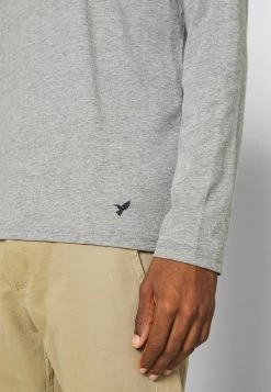 Pier One T-shirt à Manches Longues Soldes T-shirts Col Rond Homme -Pier One 59de0b4a8fcc42408aa2e22568dd75bf