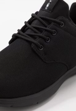 Vendre Pier One Baskets Basses Baskets & Sneakers Rond Unisex -Pier One 5b977568cb4345f1b339fc67e49ce87b