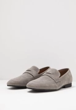 Prix Cassé Pier One Mocassins Chaussures De Ville Carré Homme 12 Prix Cassé Pier One Mocassins Chaussures De Ville Carré Homme -Pier One 5edb9bc27b2e427b82b125a49a939e5e
