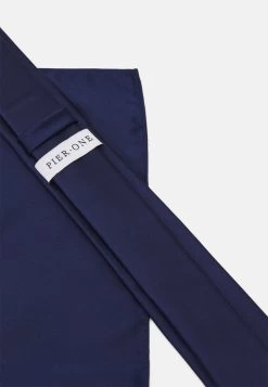 Pier One Bas Prix SET – Mouchoir De Poche Pochettes De Costume Couleur Unie Homme 13 Pier One Bas Prix SET – Mouchoir De Poche Pochettes De Costume Couleur Unie Homme -Pier One 63b2792cb5484835b6f199c519b19817