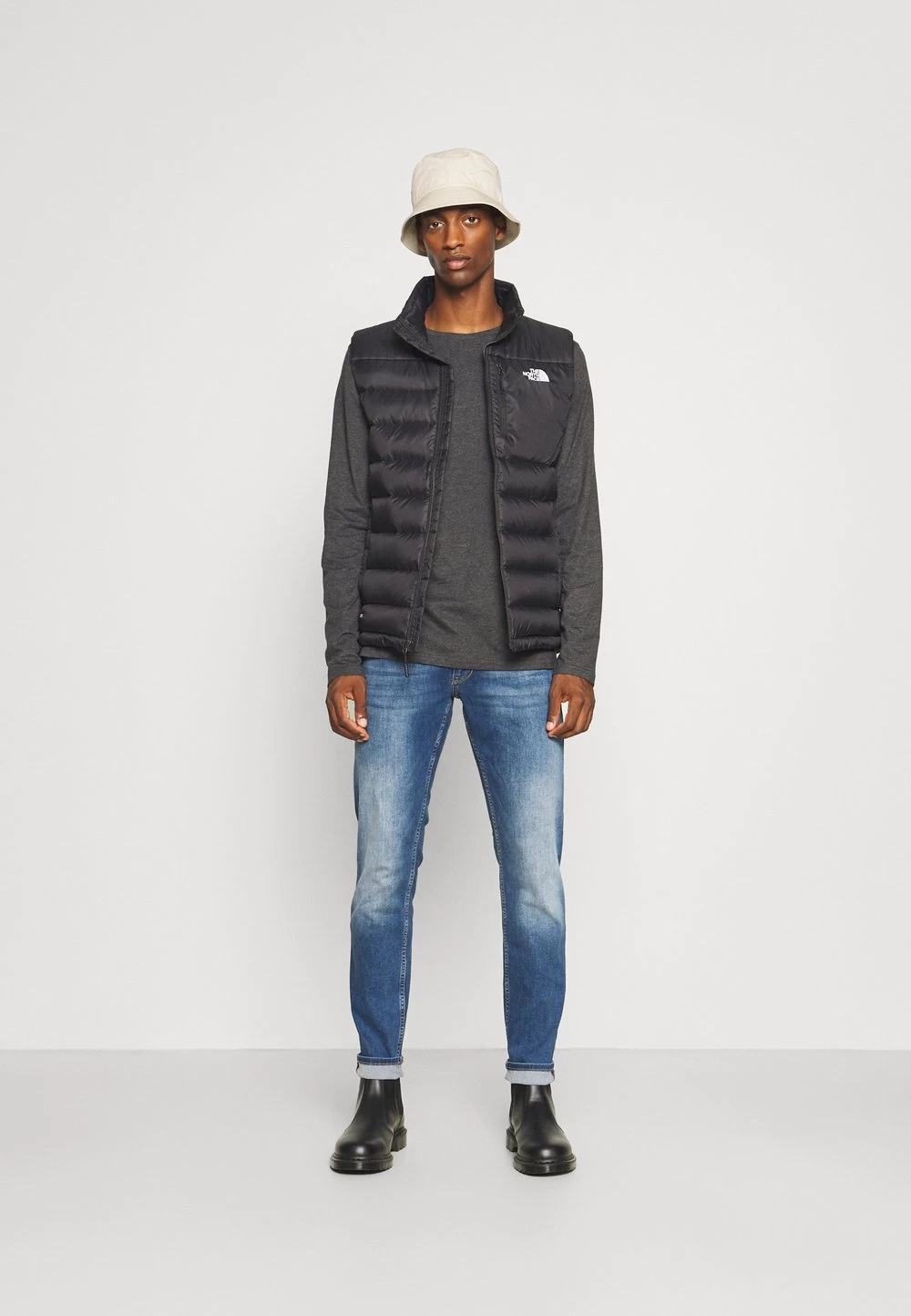 Prix Ourlé Pier One 2 PACK – T-shirt à Manches Longues T-shirts & Polos Col Rond Homme 1 Prix Ourlé Pier One 2 PACK – T-shirt à Manches Longues T-shirts & Polos Col Rond Homme