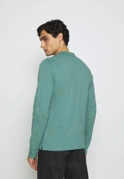 Pier One Polo – Green Prix Discount T-shirts Col Polo Homme -Pier One 65ea3747d5314e61b81f1914c5423459