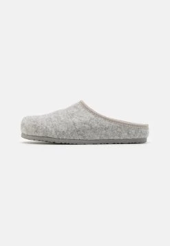 Pier One UNISEX – Chaussons Soldes Rond Homme -Pier One 66254cbb3150411a87bd7e702cccdd1b 1