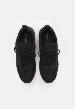 Pier One Baskets Basses Prix Cassé Baskets & Sneakers Rond Homme -Pier One 675fc9af38c14356aa164fc3801b5faf