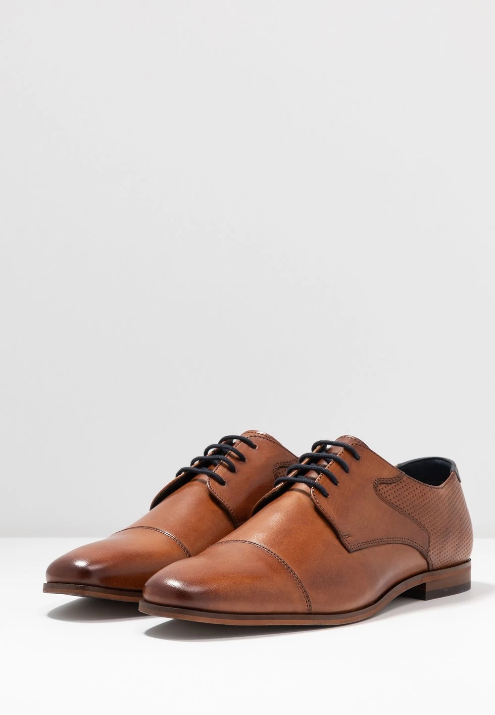 Pier One LEATHER – Derbies & Richelieus En Remise Chaussures De Ville Rond Homme 3 Pier One LEATHER – Derbies & Richelieus En Remise Chaussures De Ville Rond Homme – Image 3