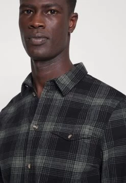 Excellente Qualité Pier One Chemise Chemises Col Kent Homme 13 Excellente Qualité Pier One Chemise Chemises Col Kent Homme -Pier One 6d26675cd61e41cdbff82c0c54918b41