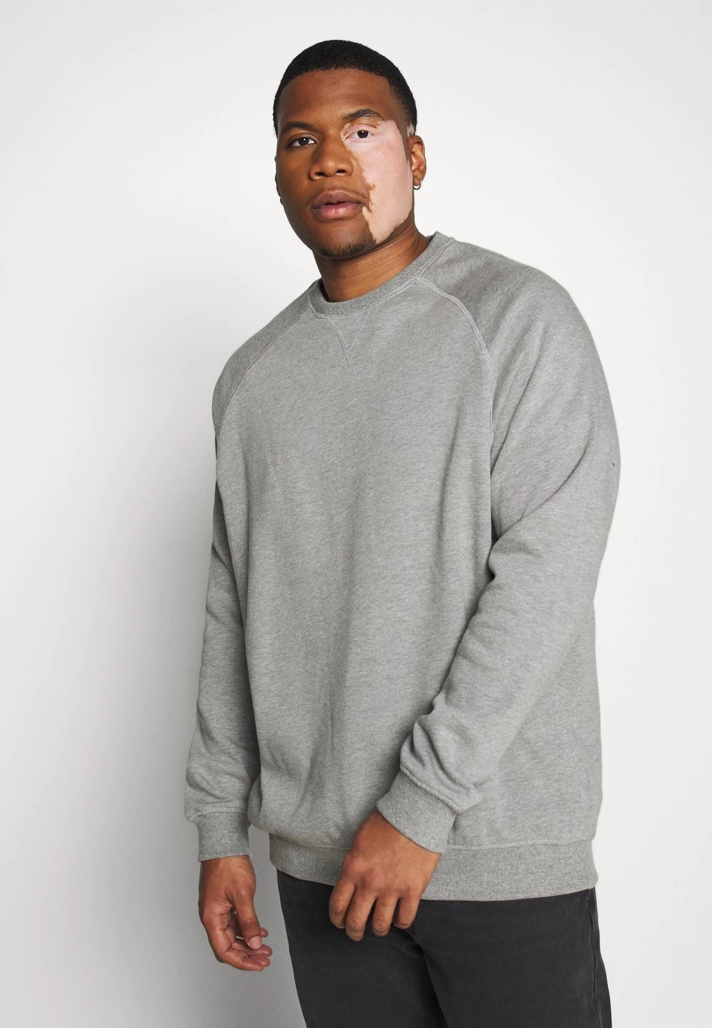 Prix Malin Pier One Sweatshirt Pulls Et Gilets Col Rond Homme 1 Prix Malin Pier One Sweatshirt Pulls Et Gilets Col Rond Homme