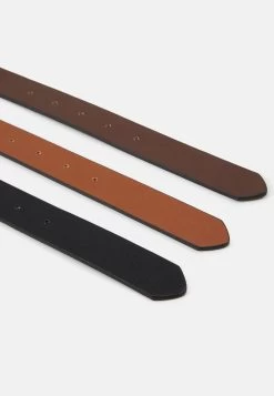 Pier One 3 PACK – Ceinture Prix Malin Ceintures Boucle Ardillon Homme 9 Pier One 3 PACK – Ceinture Prix Malin Ceintures Boucle Ardillon Homme -Pier One 742b8920285a4ad08e5d5e3f2b2c115d