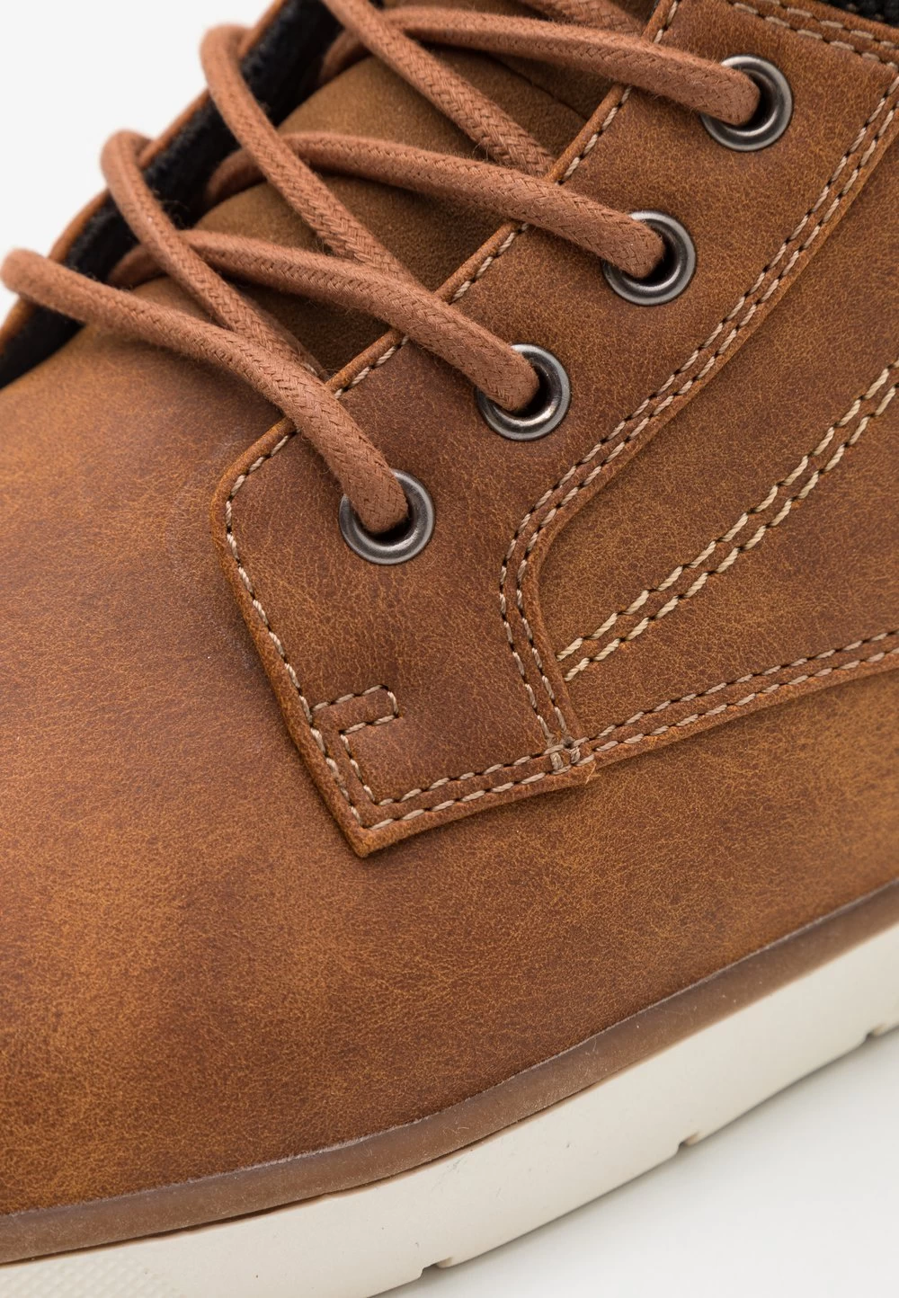 Pier One Baskets Montantes Prix Malin Baskets & Sneakers Rond Homme 6 Pier One Baskets Montantes Prix Malin Baskets & Sneakers Rond Homme – Image 6