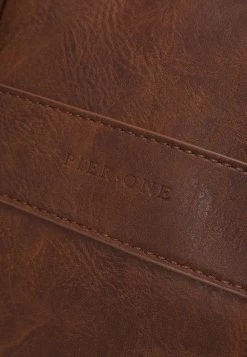 50% Off De Vente Pier One UNISEX – Sac Week-end Sacs De Voyage Et Valises Compartiment Pour Téléphone Portable -Pier One 7a2fa3b44e1644ea89d9f0016a1e8203