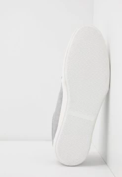 Assurance De L’Authenticité Pier One UNISEX – Baskets Basses Baskets & Sneakers Rond 10 Assurance De L’Authenticité Pier One UNISEX – Baskets Basses Baskets & Sneakers Rond -Pier One 7b1054096c0b4b588134c4dab326eb91