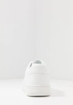 Prix Cassé Pier One Baskets Basses Baskets & Sneakers Rond Homme -Pier One 7fde0da0797a4179bfb357dfa30a3d3b